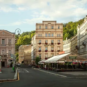 Hotel Ruze, Karlovy Vary